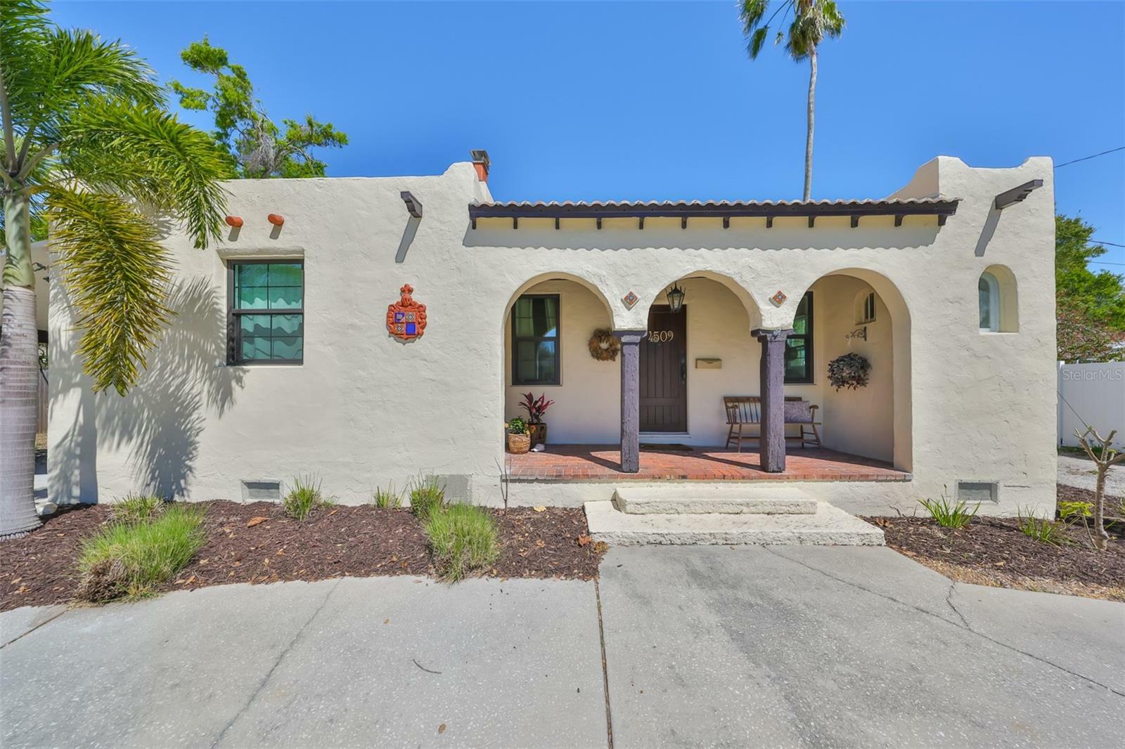 Property Photo: 4509 10th Avenue N FL 33713