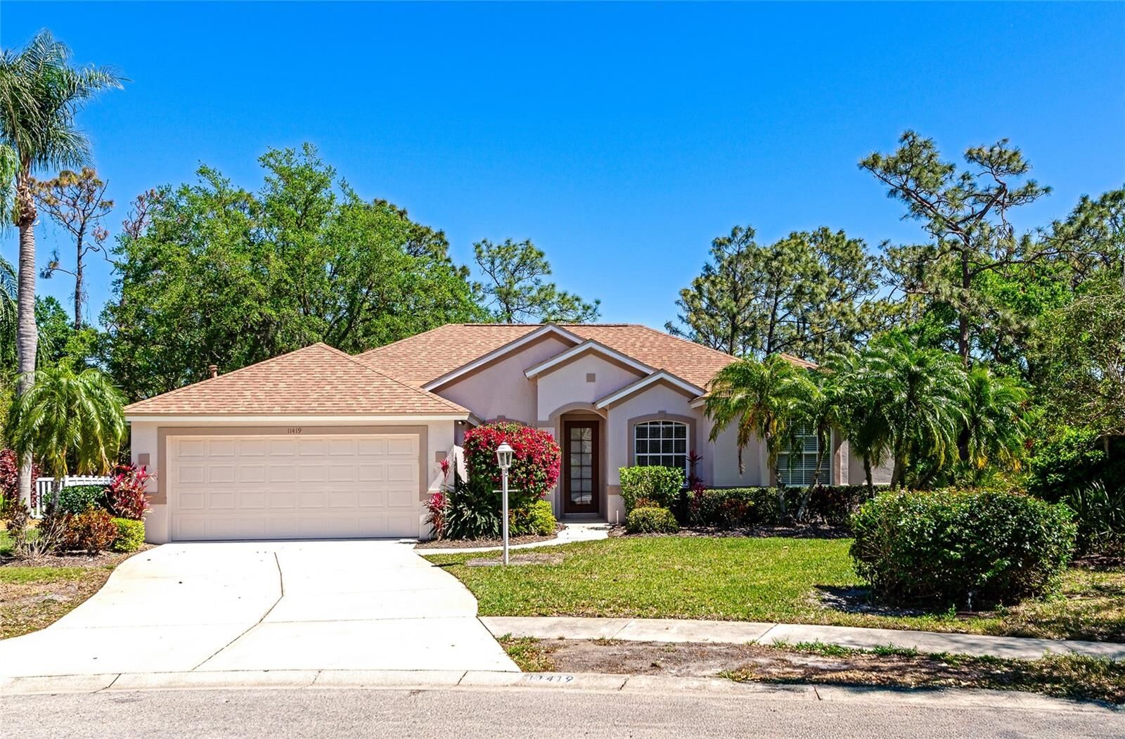 Property Photo: 11419 Pine Lilly Place FL 34202