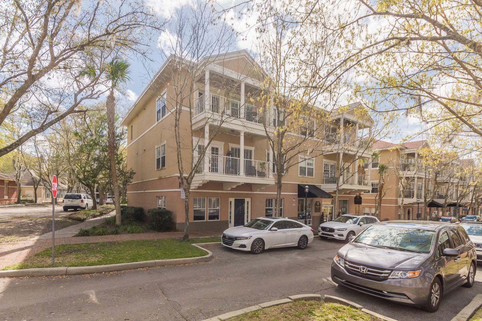 Property Photo: 9119 SW 52nd Avenue C-201 FL 32608