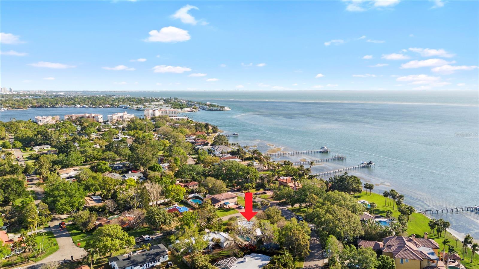 Property Photo: 6305 Bahama Shores Drive S FL 33705