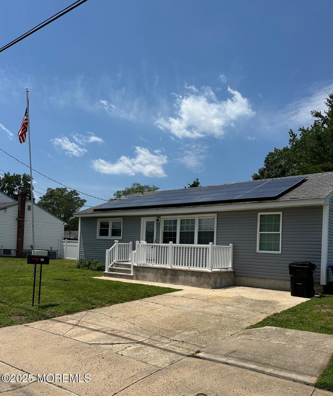 422 Maple Drive  Belford NJ 07718 photo