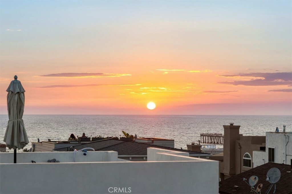 Property Photo:  812 Loma Drive  CA 90254 