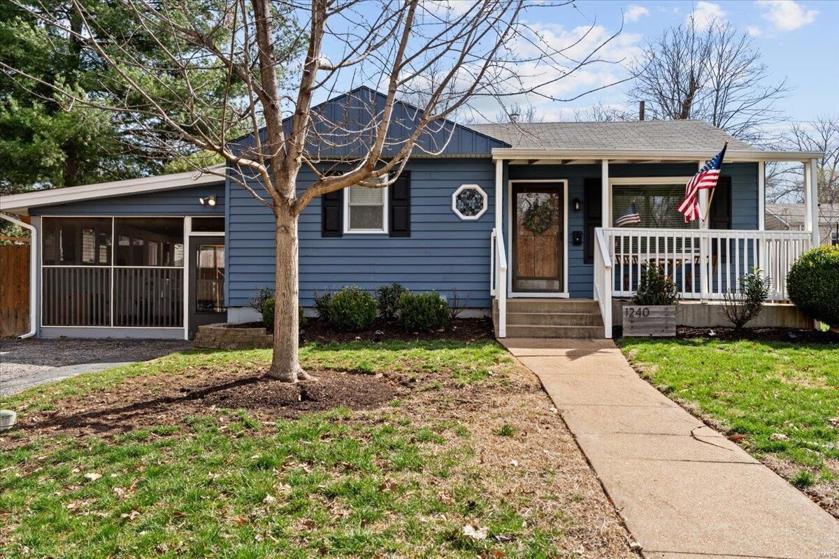 Property Photo: 1240 Avery Court MO 63122