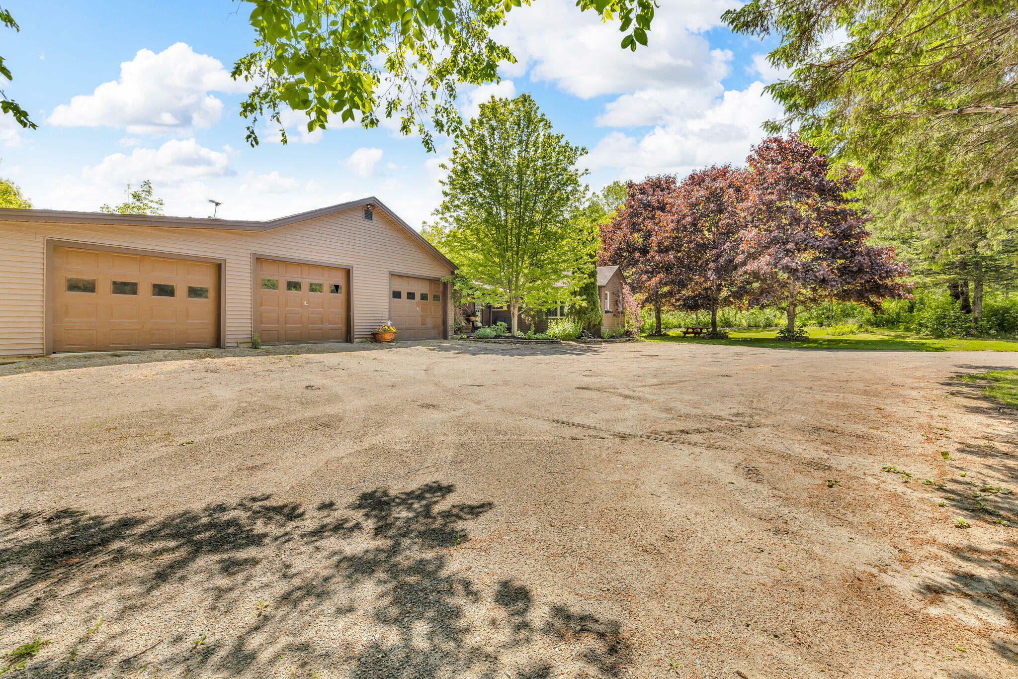 Property Photo: 663 Eastbrook Road ME 04634