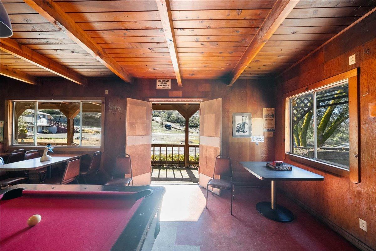 Property Photo: 1329 Ponderosa Way CA 95713