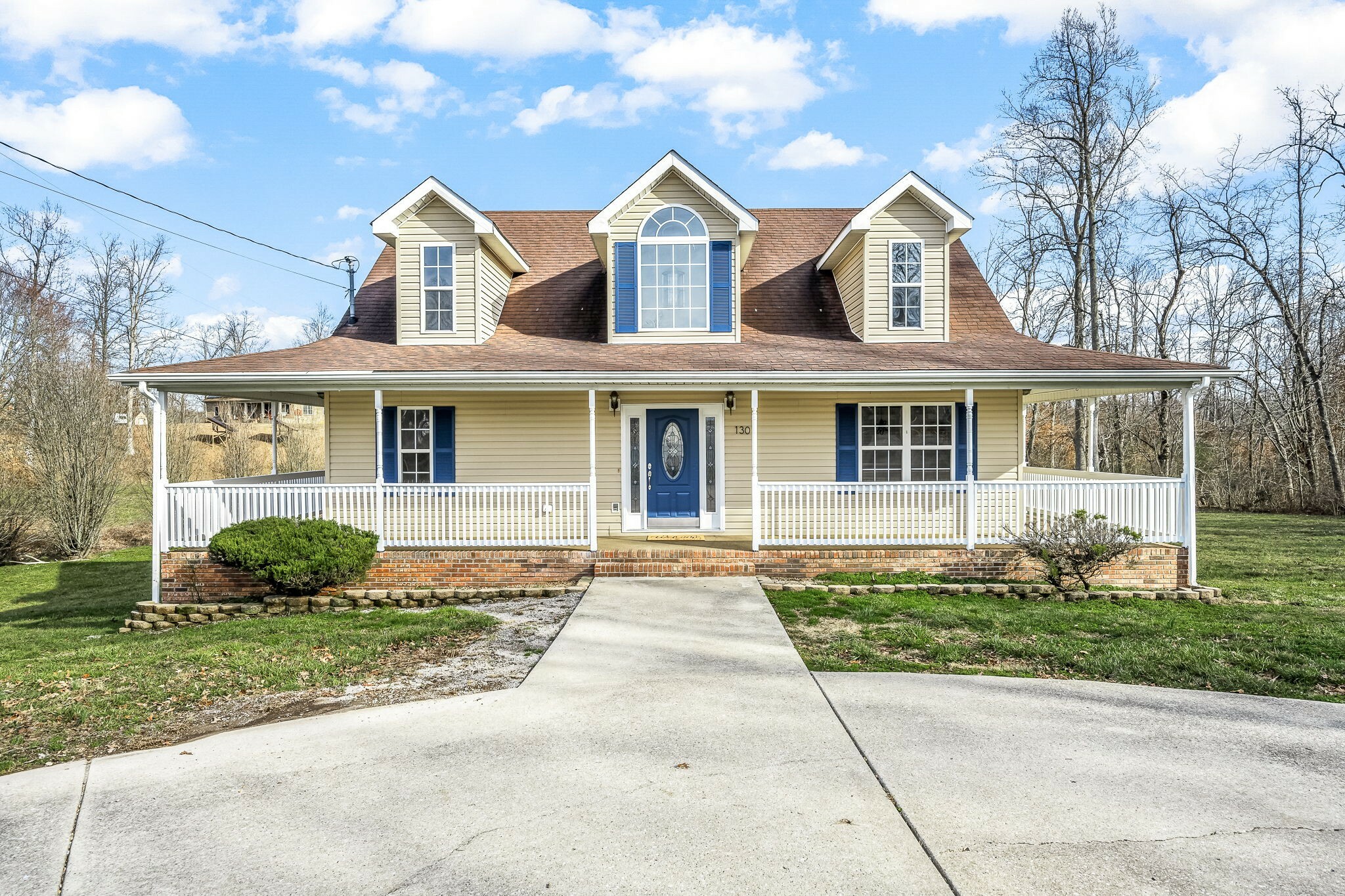 Property Photo:  130 Chelsa Ave  TN 37026 