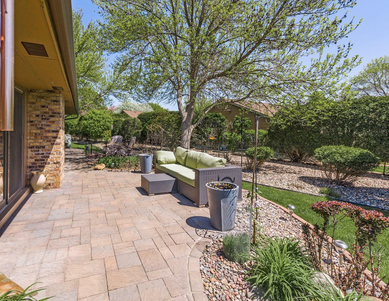 Property Photo: 7070 Robinwood Trail MN 55125