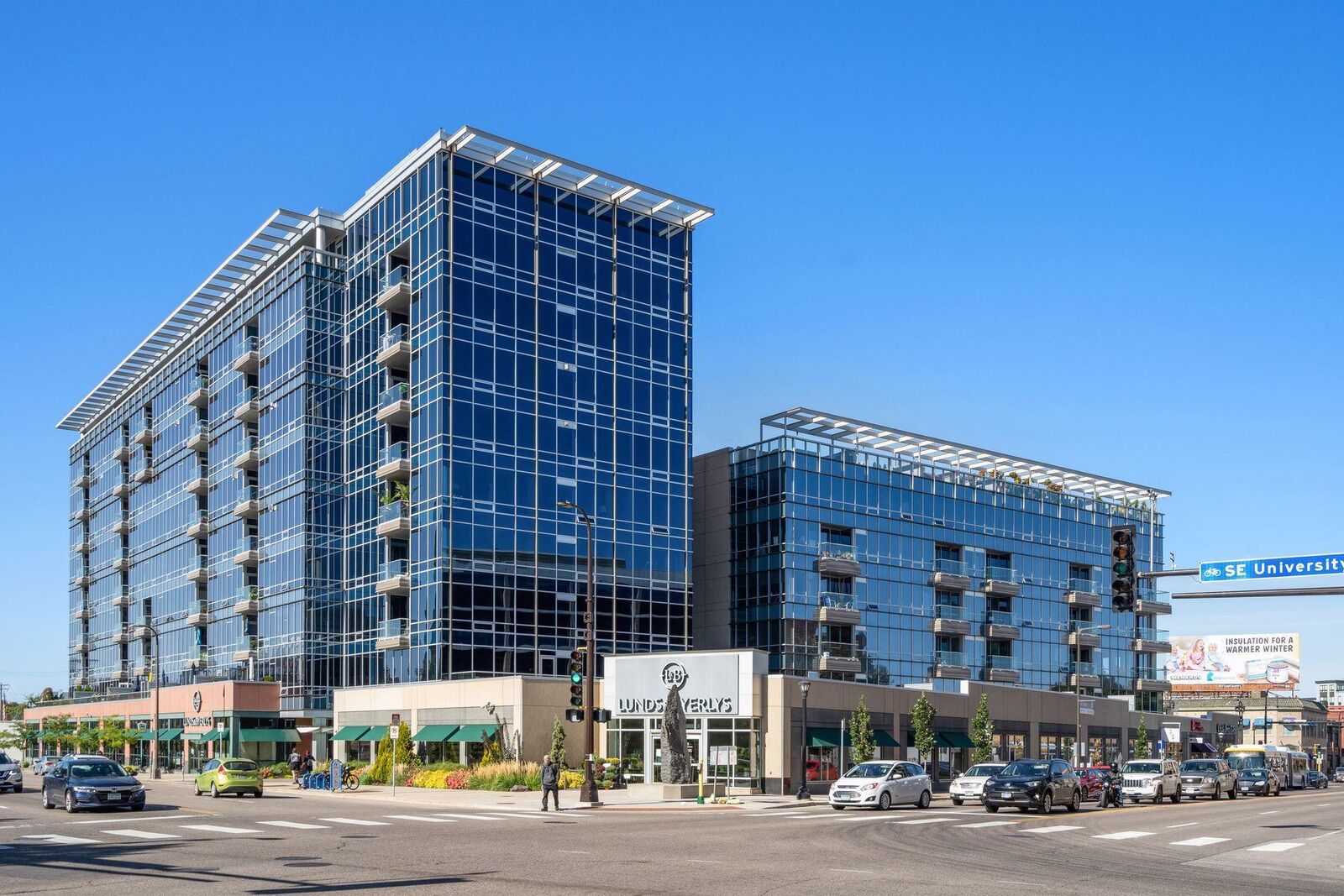 Property Photo: 45 University Avenue SE 608 MN 55414