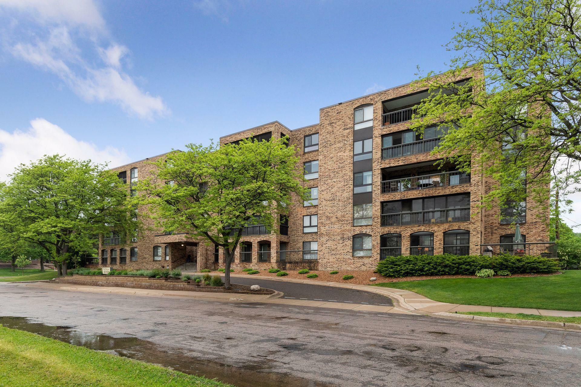 Property Photo:  2221 Youngman Avenue 402  MN 55116 