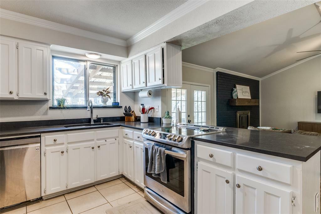 Property Photo:  5805 Trail Crest Drive  TX 76017 