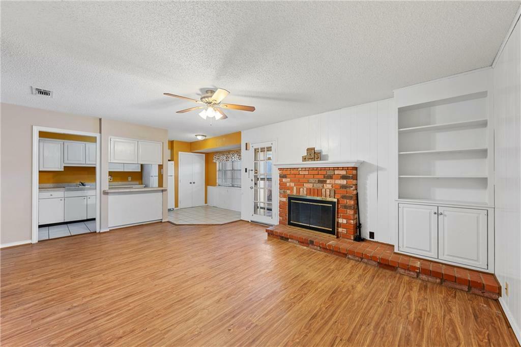 Property Photo: 5210 Lake Shore Drive TX 76710