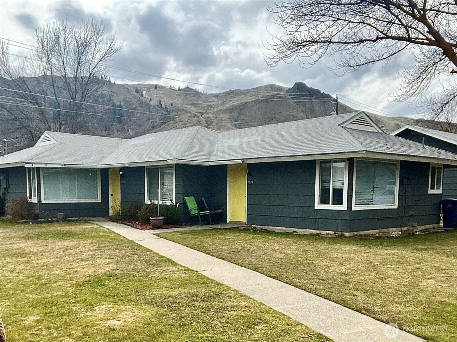 Property Photo: 1227 Montana St WA 98801