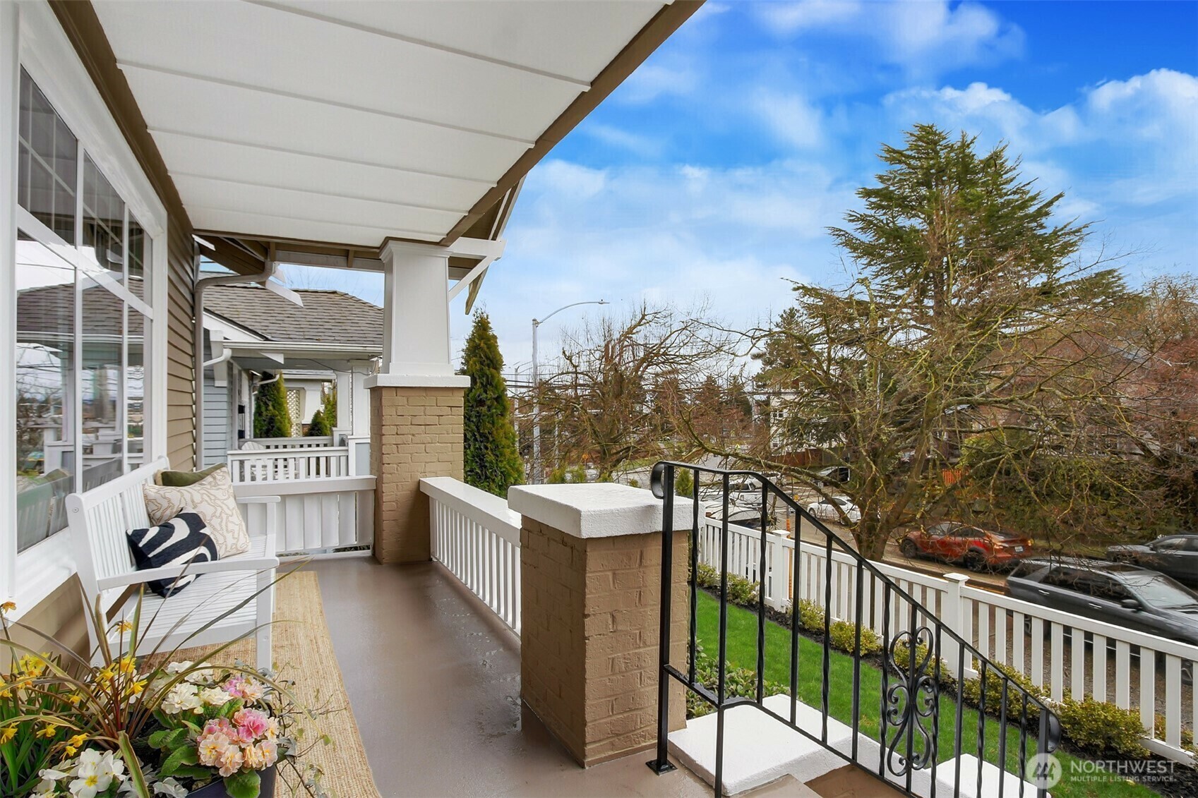 Property Photo: 720 N 46th Street WA 98103