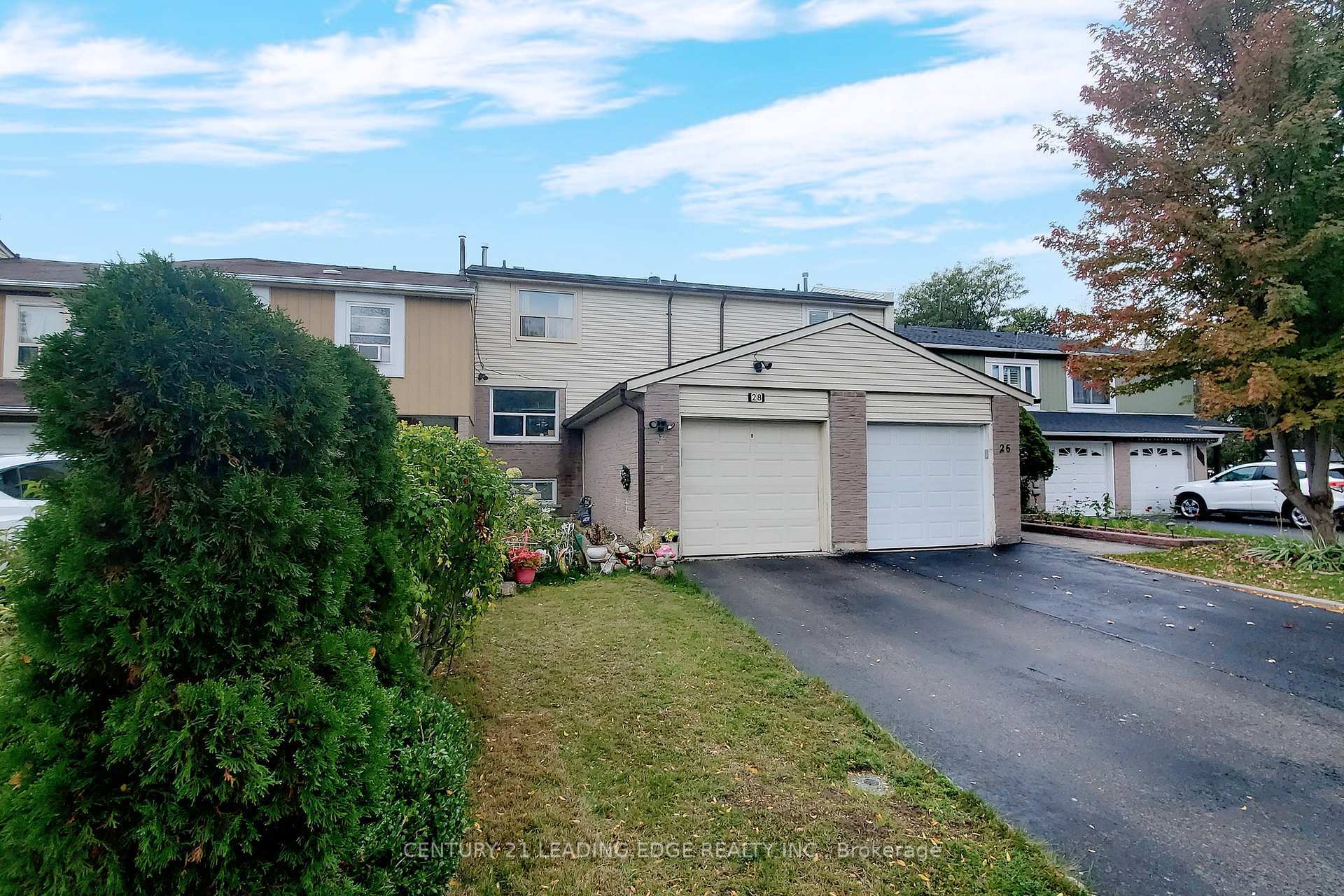 Photo de la propriété: 28 Scotney Grove ON M1B 2S4