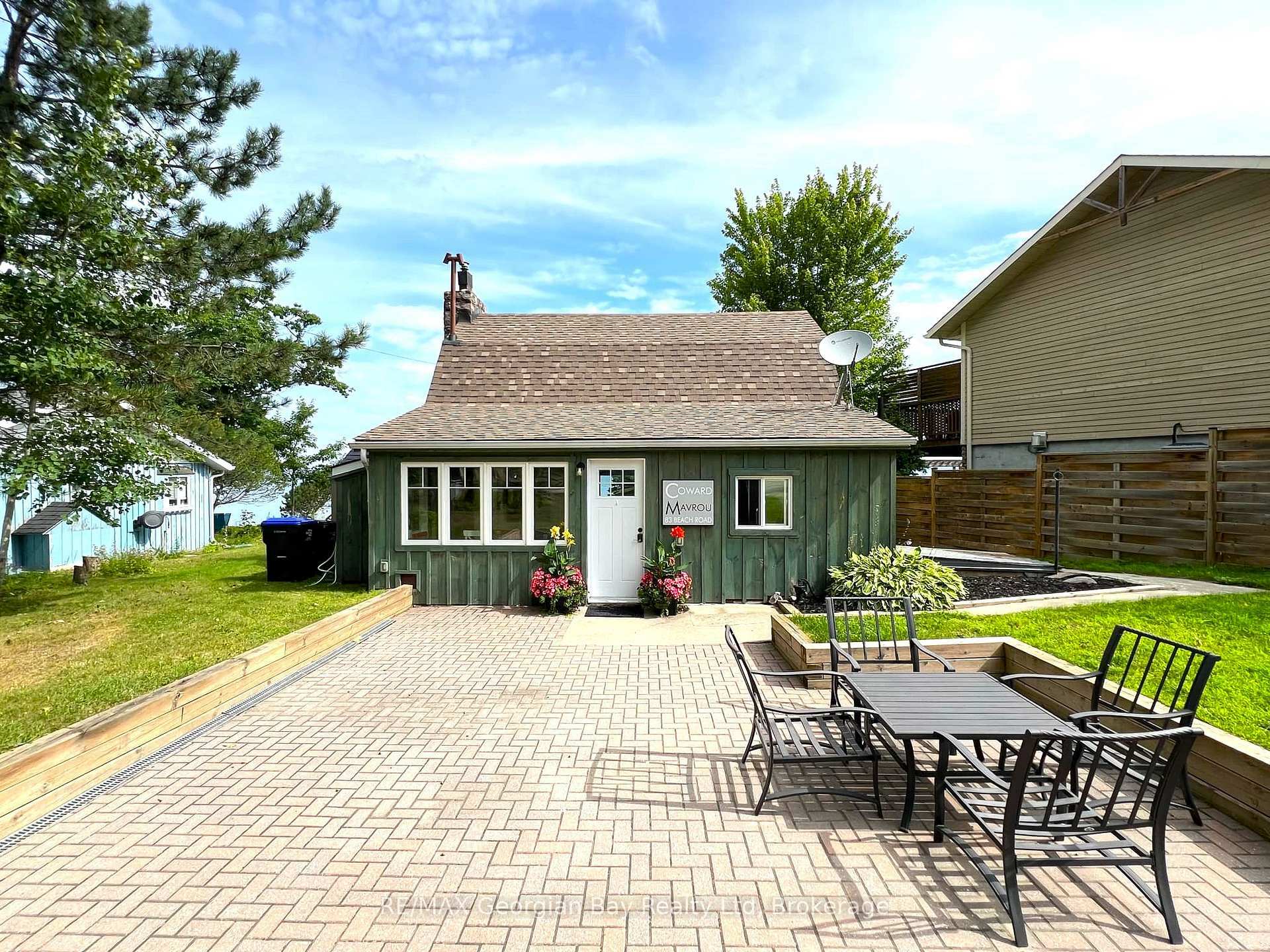 Property Photo: 83 Beach Road ON L9M 1R2
