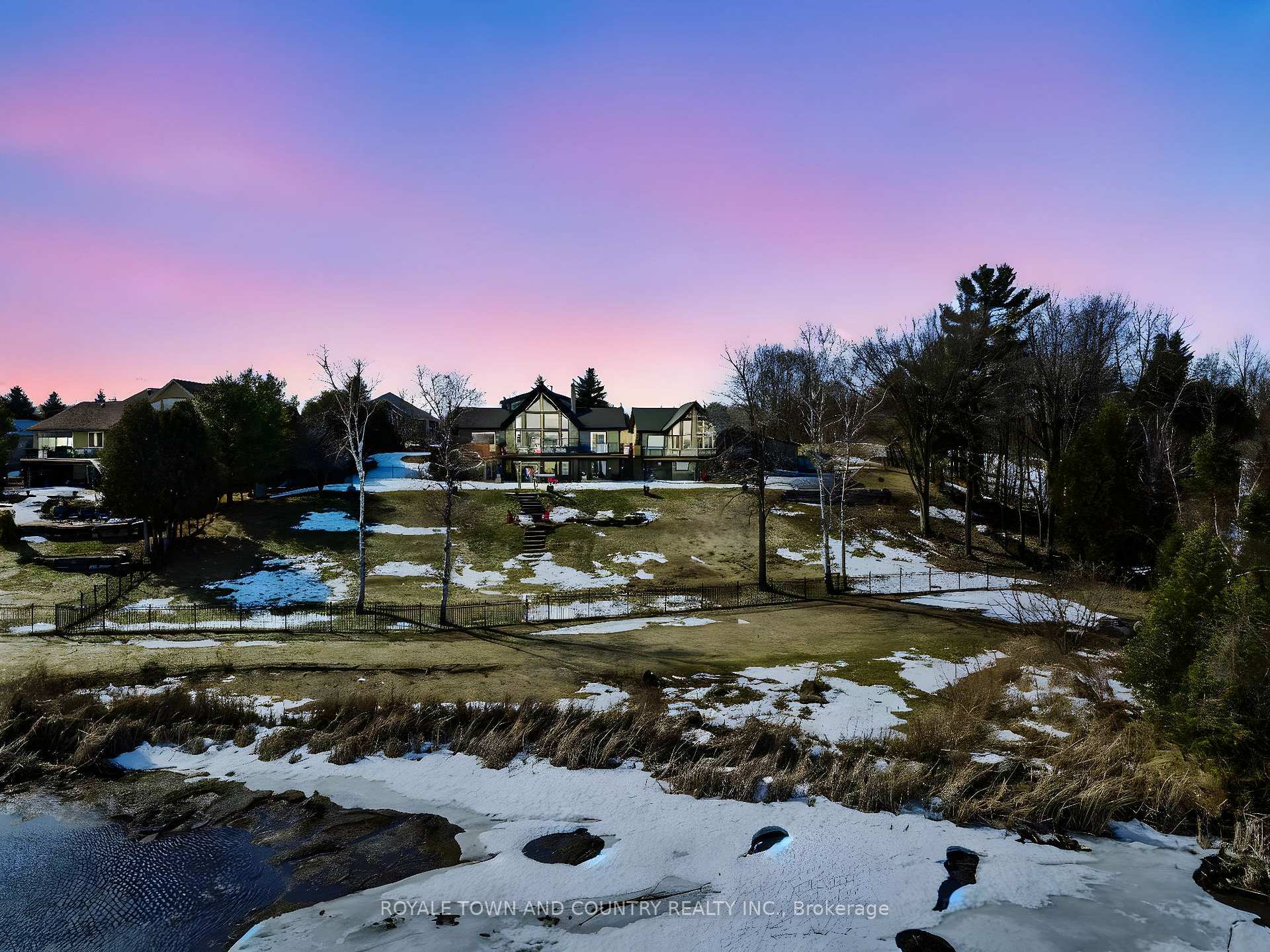 Property Photo: 151 Peller Court ON K0M 1A0