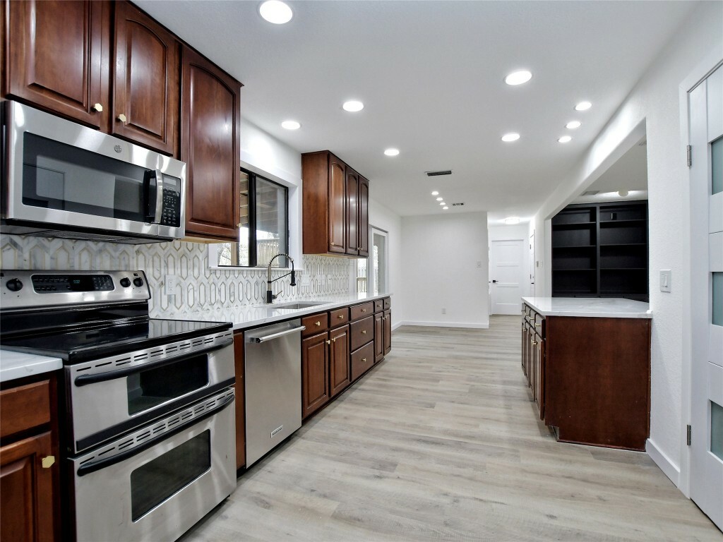 Property Photo: