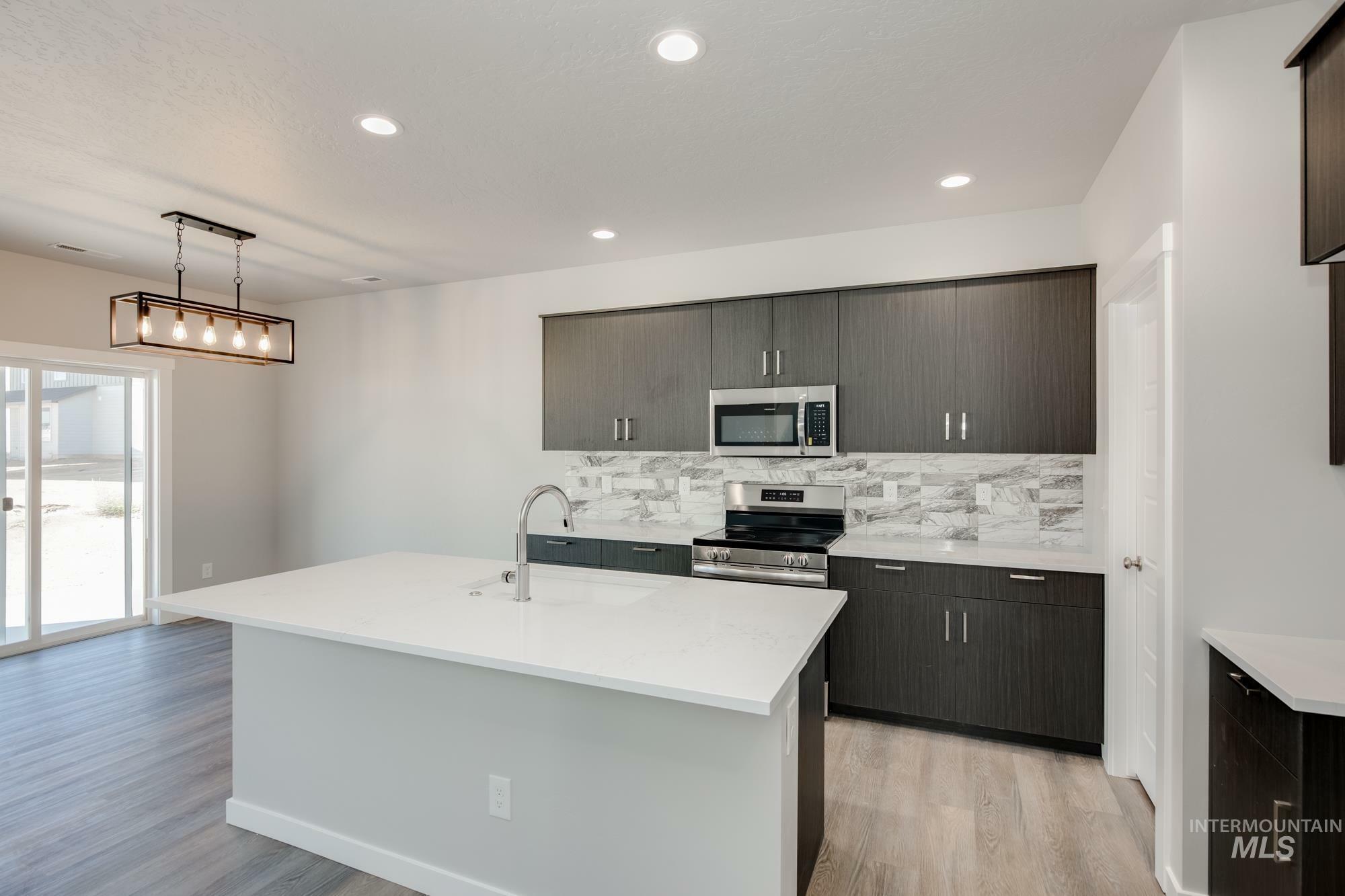 Property Photo:  2336 W Opalite Dr  ID 83634 