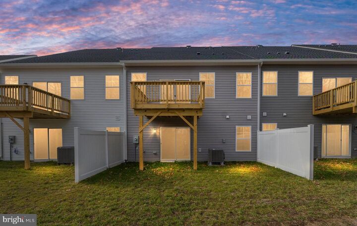 Property Photo: 10623 Afton Grove Court VA 22408