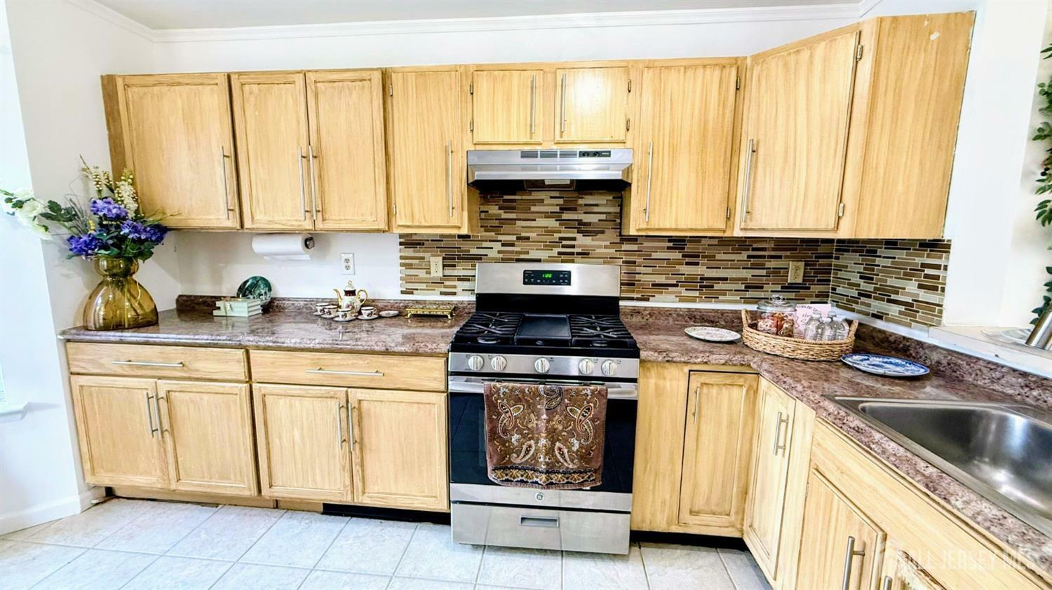 Property Photo: 1101 Hickory Court NJ 08852
