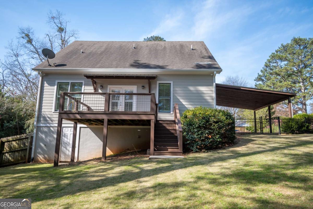 Property Photo: 215 Chapman Place GA 30606