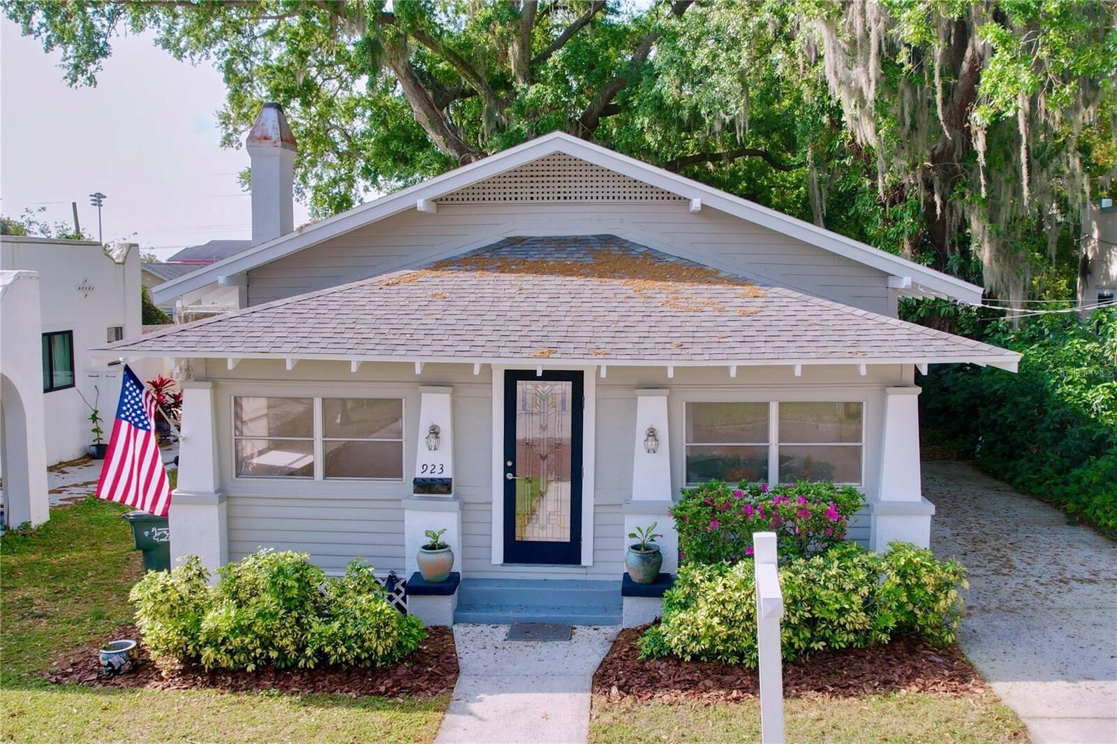 Property Photo:  923 Lexington Street  FL 33801 