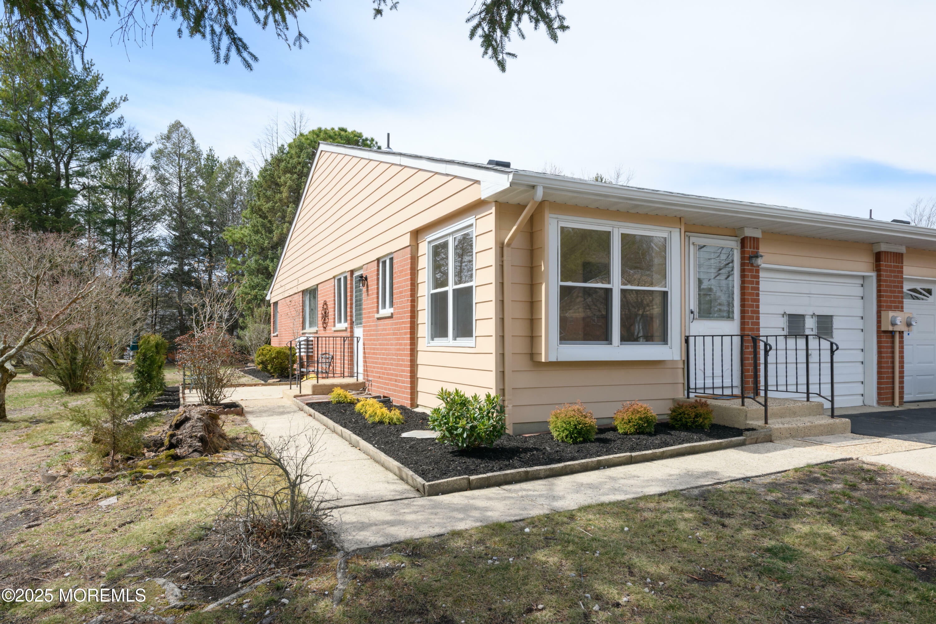22 Independence Parkway A  Whiting NJ 08759 photo