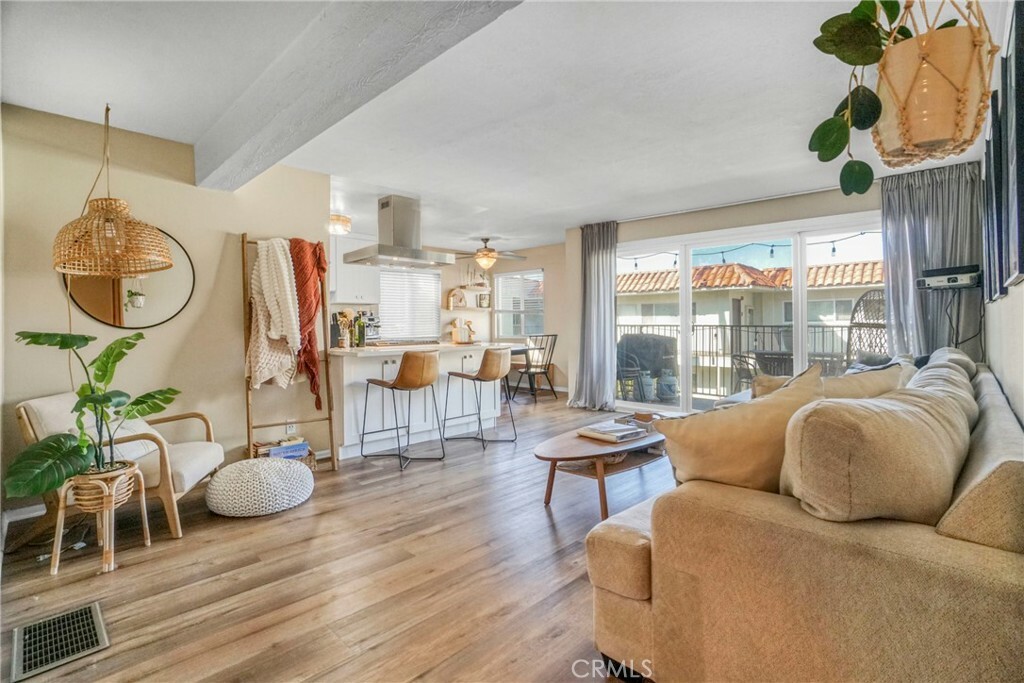 Property Photo: 1720 Ardmore Avenue 213 CA 90254