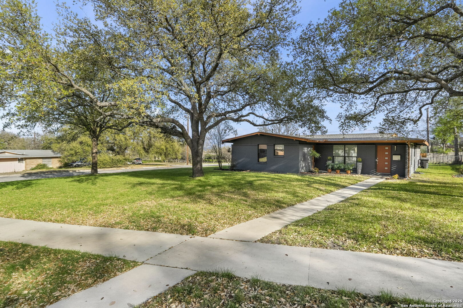 Property Photo: 130 Northaven Dr. TX 78229