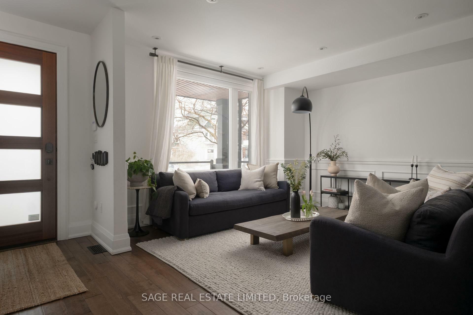 15 Hambly Avenue  Toronto ON M4E 2R5 photo