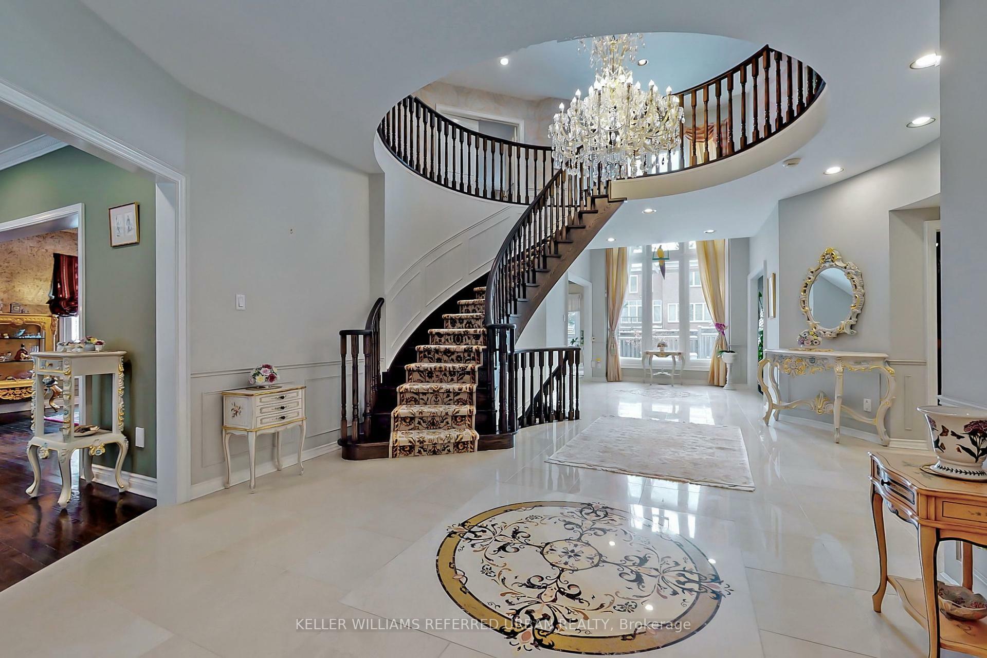Property Photo: 28 Edmund Crescent ON L4B 2X8