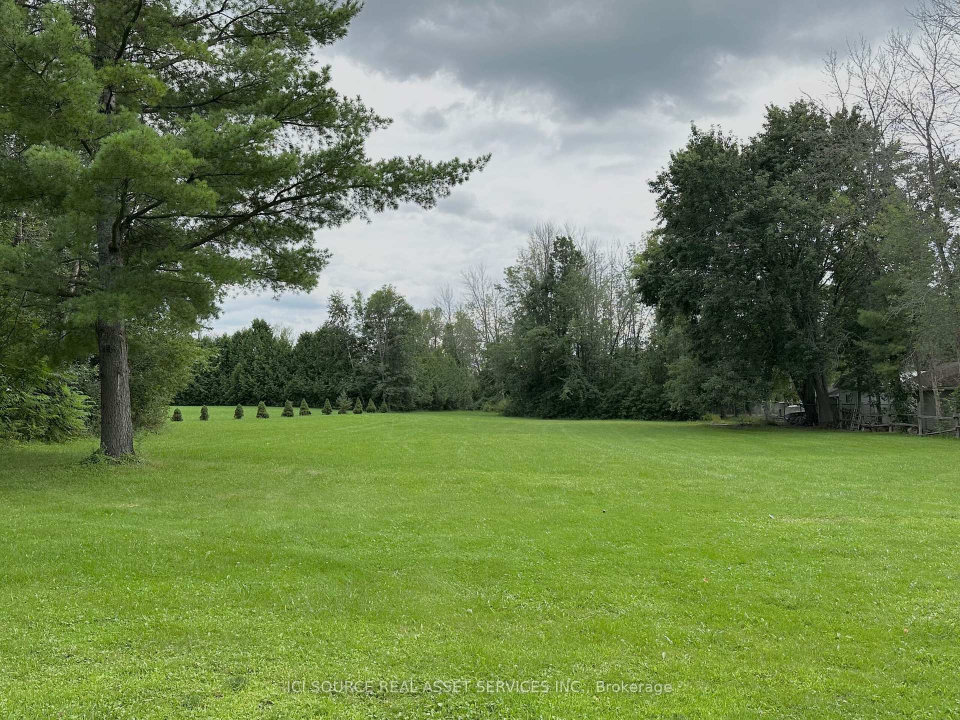 Property Photo:  45 Westview Road  ON K0L 1Y0 