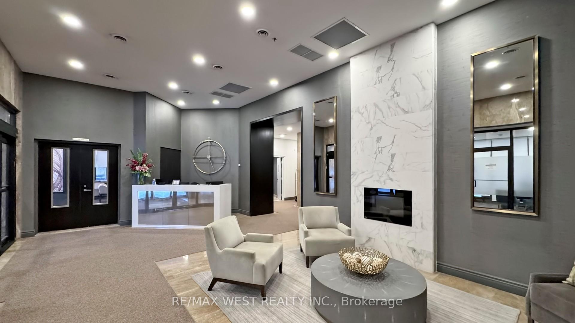 Property Photo:  240 Heath Street W 801  ON M5P 3L5 