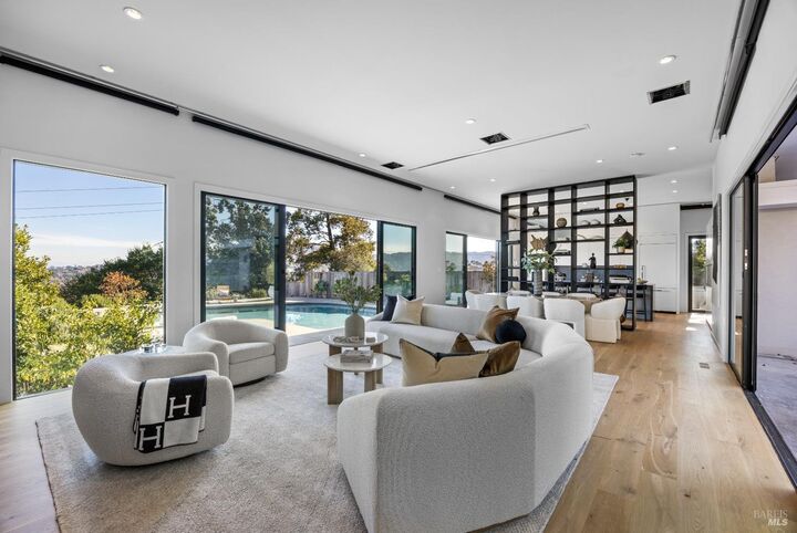 Property Photo: 929 Meadowsweet Drive CA 94925