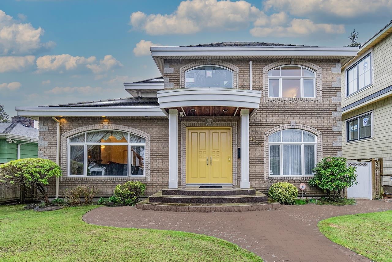 Property Photo: 6669 Heather Street BC V6P 3P3