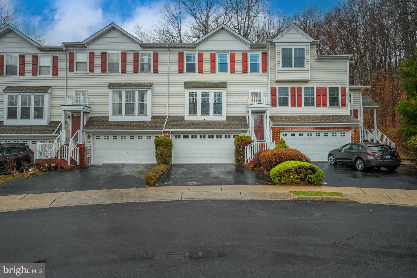 111 Longwood Court  Malvern PA 19355 photo