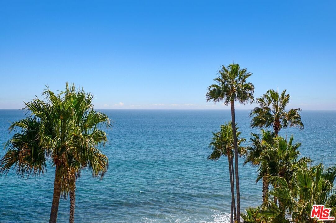 Property Photo:  26668 Seagull Way  CA 90265 