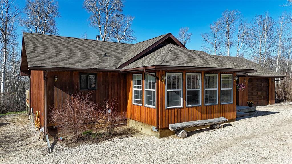 Property Photo: 49 Victor Crescent MB R0J 1N0