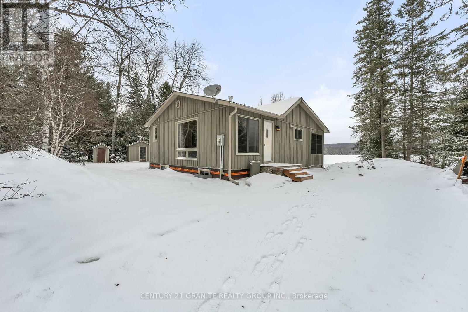 Property Photo: 304 Centre Road ON K0L 2K0