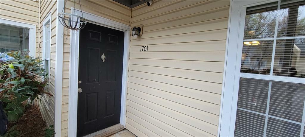 Property Photo: 1701 Augusta Drive SE 1701 GA 30067
