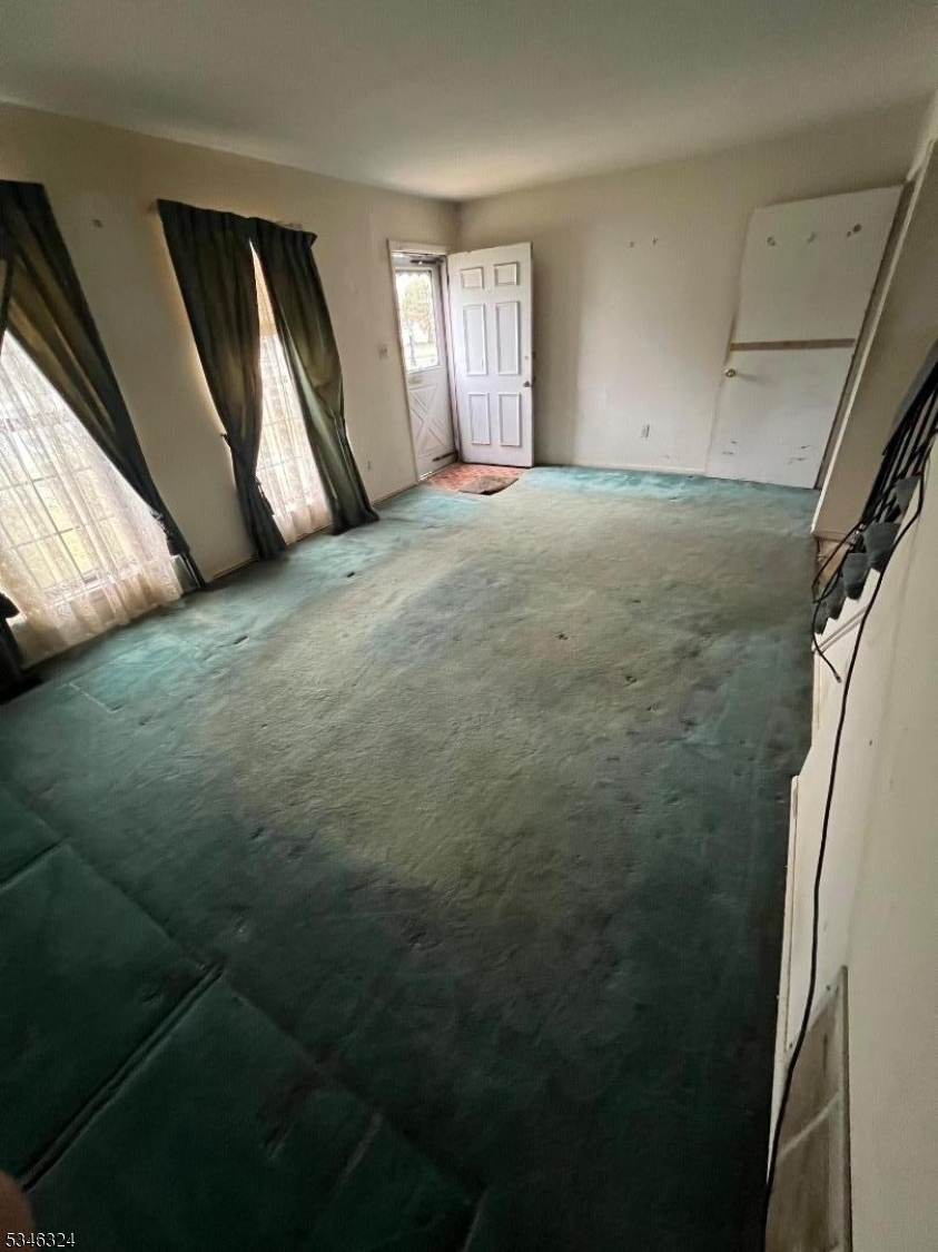 Property Photo: 214 Williamsburg Ln NJ 08701
