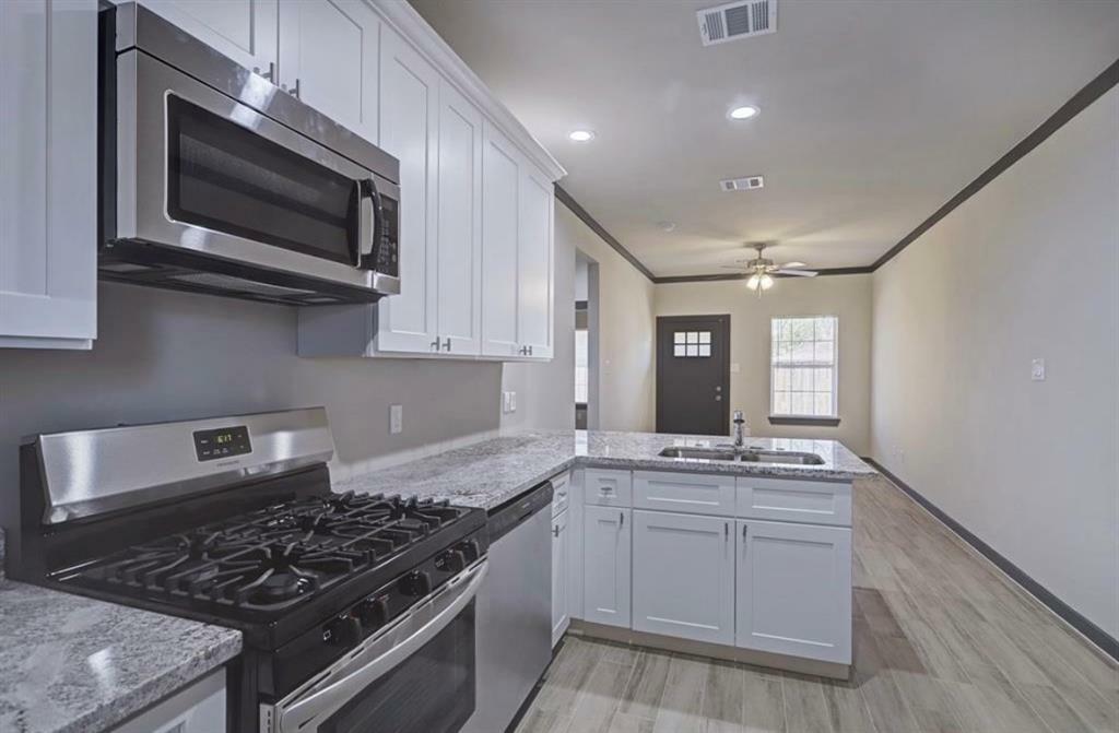 Property Photo: 4409 Weaver Road 2 TX 77016