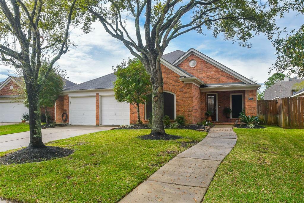 Property Photo: 26730 Abbey Springs Lane TX 77494