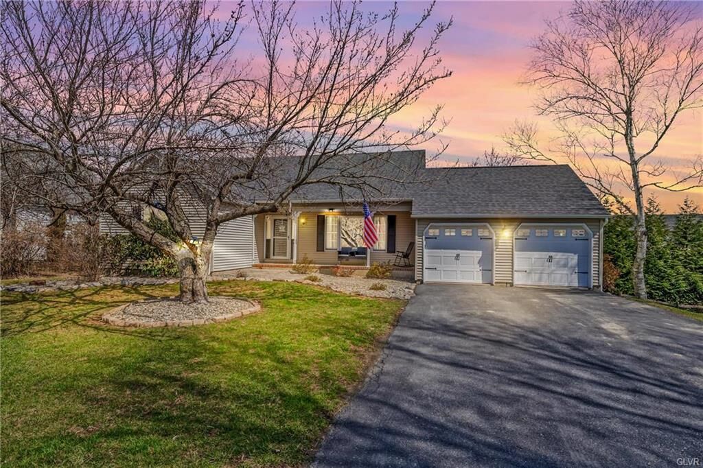 Property Photo:  1373 Belvidere Corner Road  PA 18343 