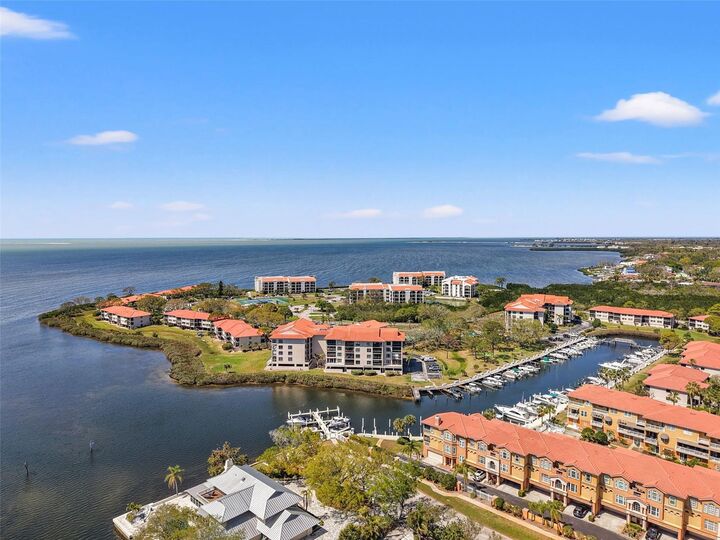 Property Photo: 234 Mariner Drive 234 FL 34689