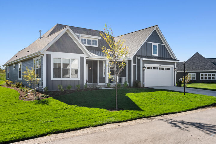 1749 N River Cir  River Hills WI 53217 photo