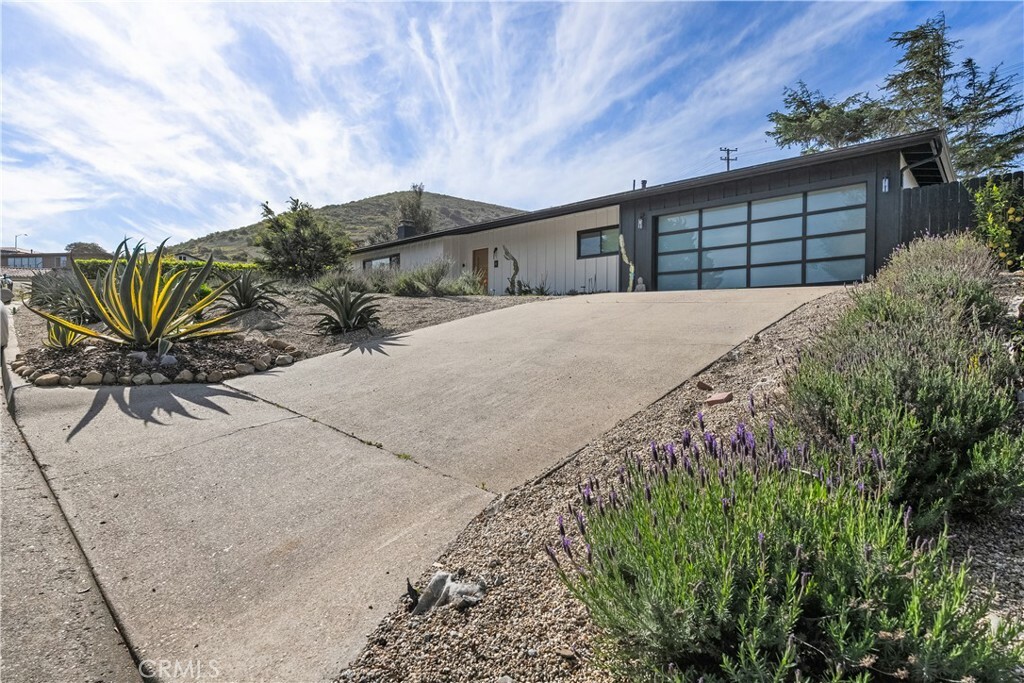 Property Photo:  6 Santa Clara Drive  CA 93436 