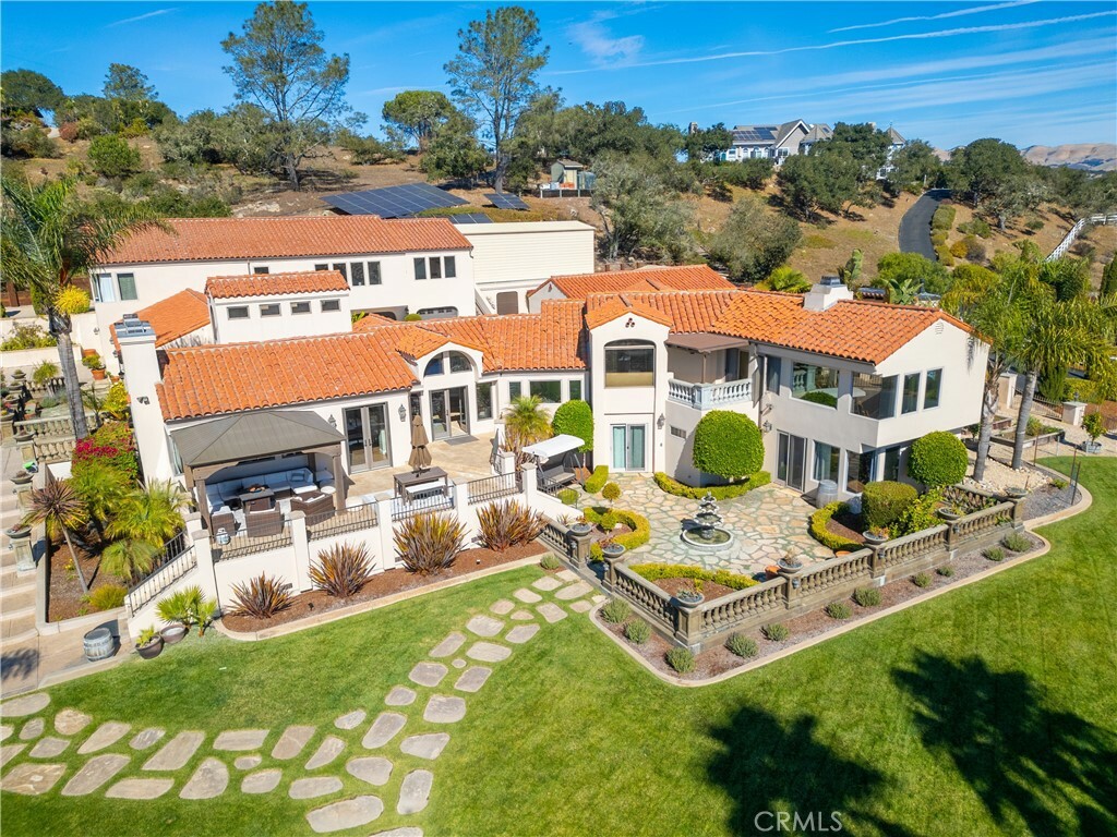 Property Photo: 515 Windermere Lane CA 93420