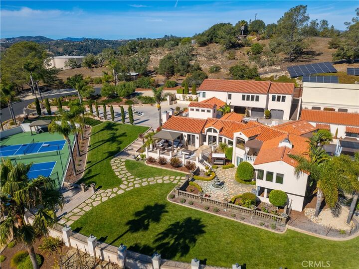 Property Photo: 515 Windermere Lane CA 93420