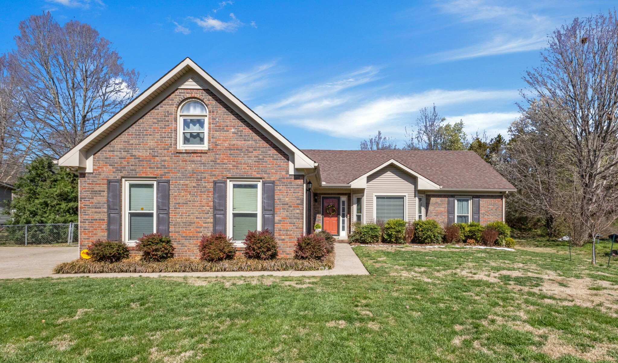 1977 Stepford Dr  Clarksville TN 37043 photo
